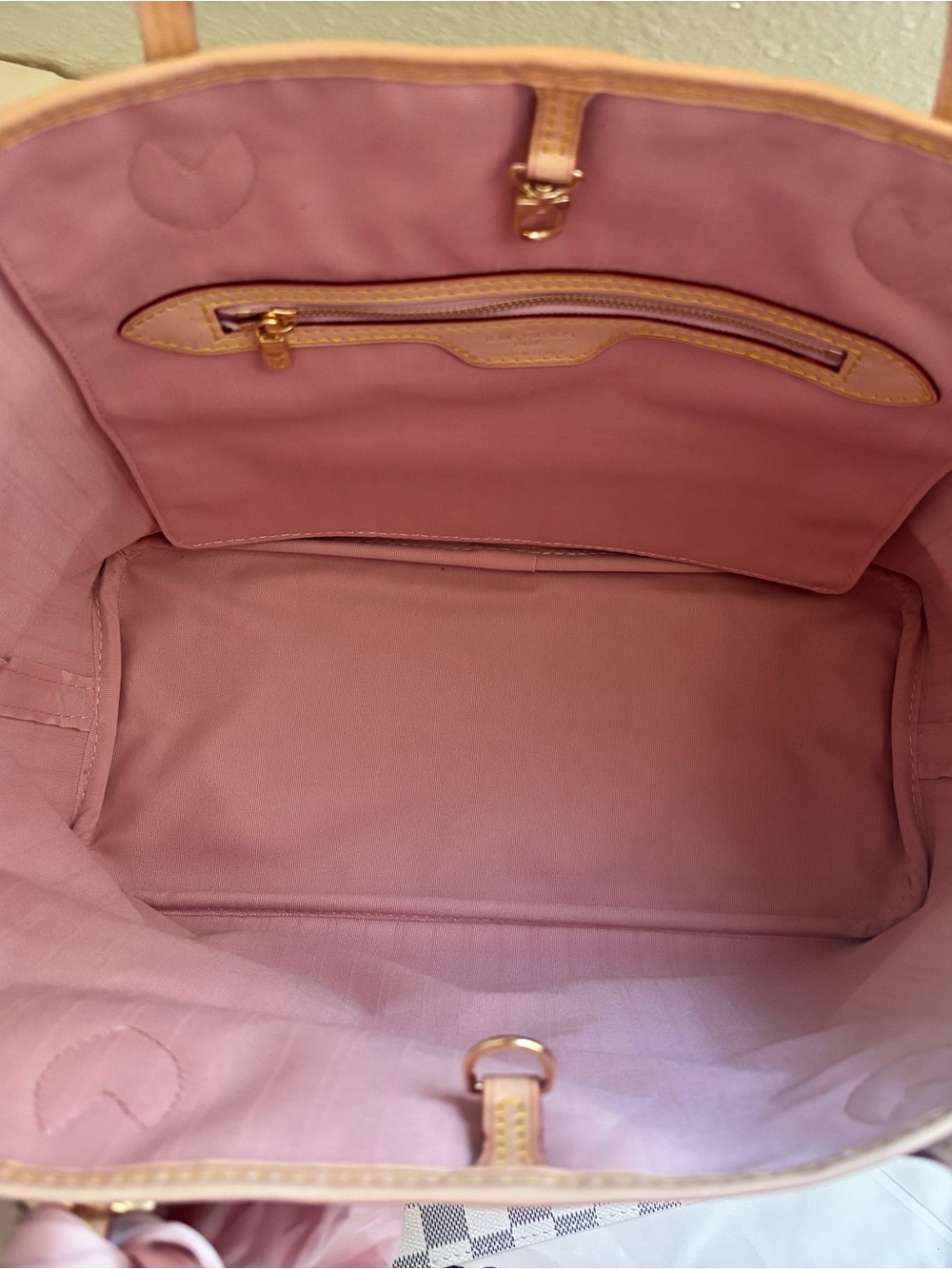 Louis Vuitton Damier Azur Neverfull Tote with Pink Scarf Accent - Picture 4 of 11